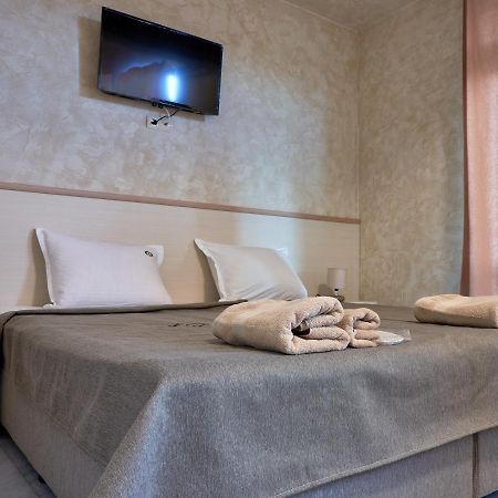 Hotel Kings View à Veliko Tarnovo Extérieur photo