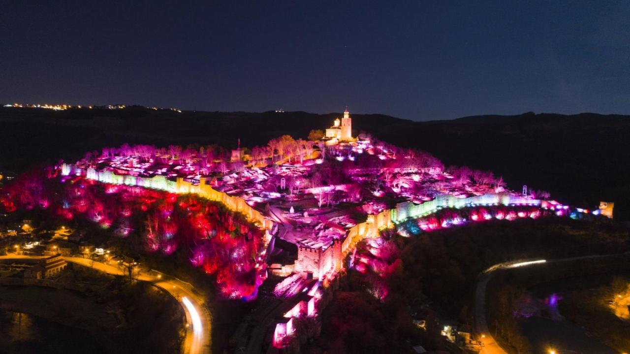 Hotel Kings View à Veliko Tarnovo Extérieur photo