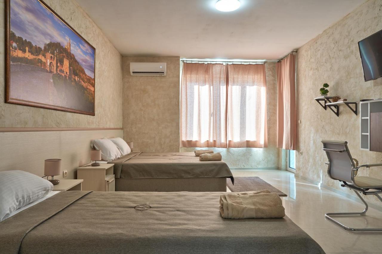 Hotel Kings View à Veliko Tarnovo Extérieur photo