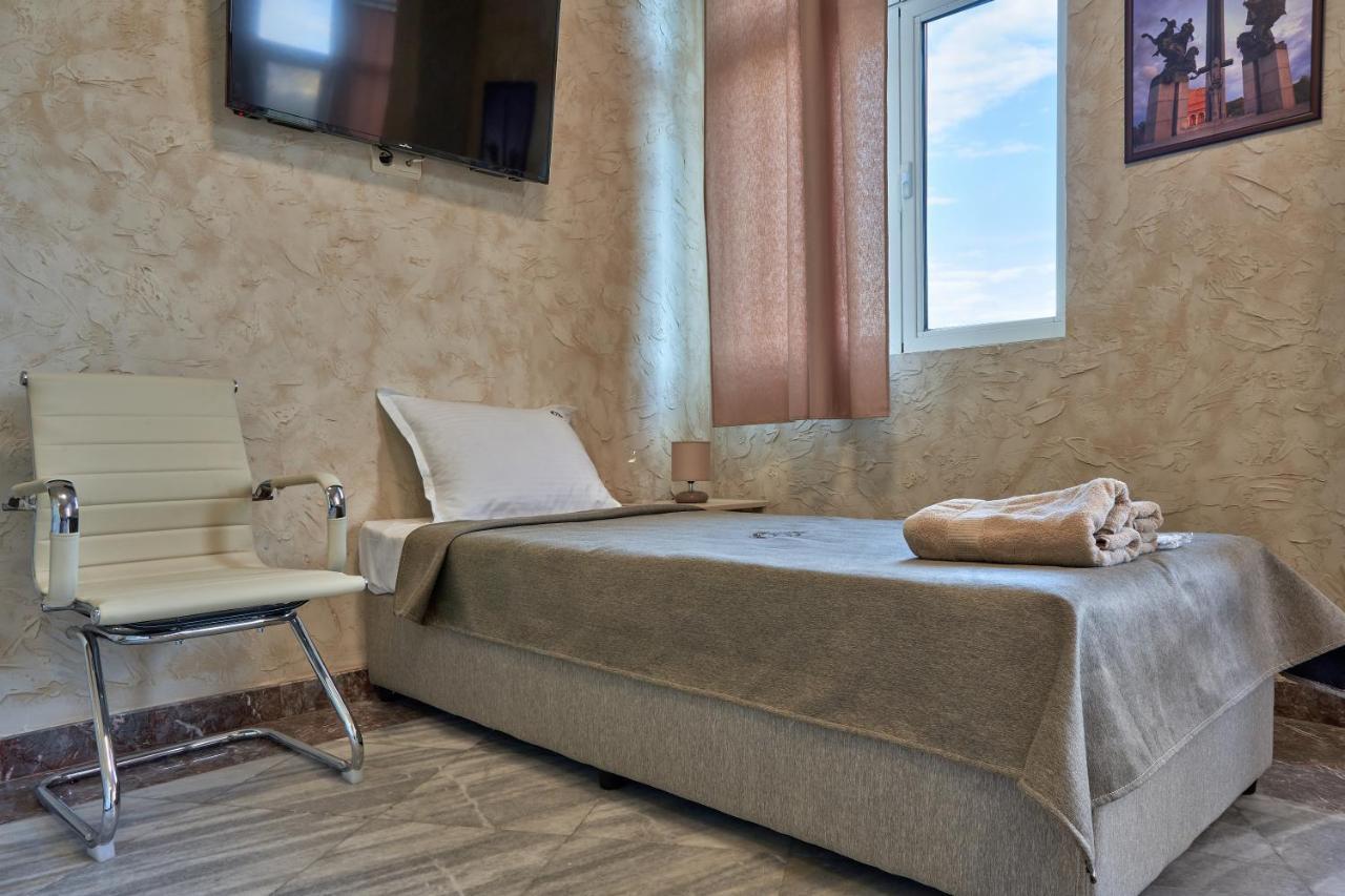 Hotel Kings View à Veliko Tarnovo Extérieur photo