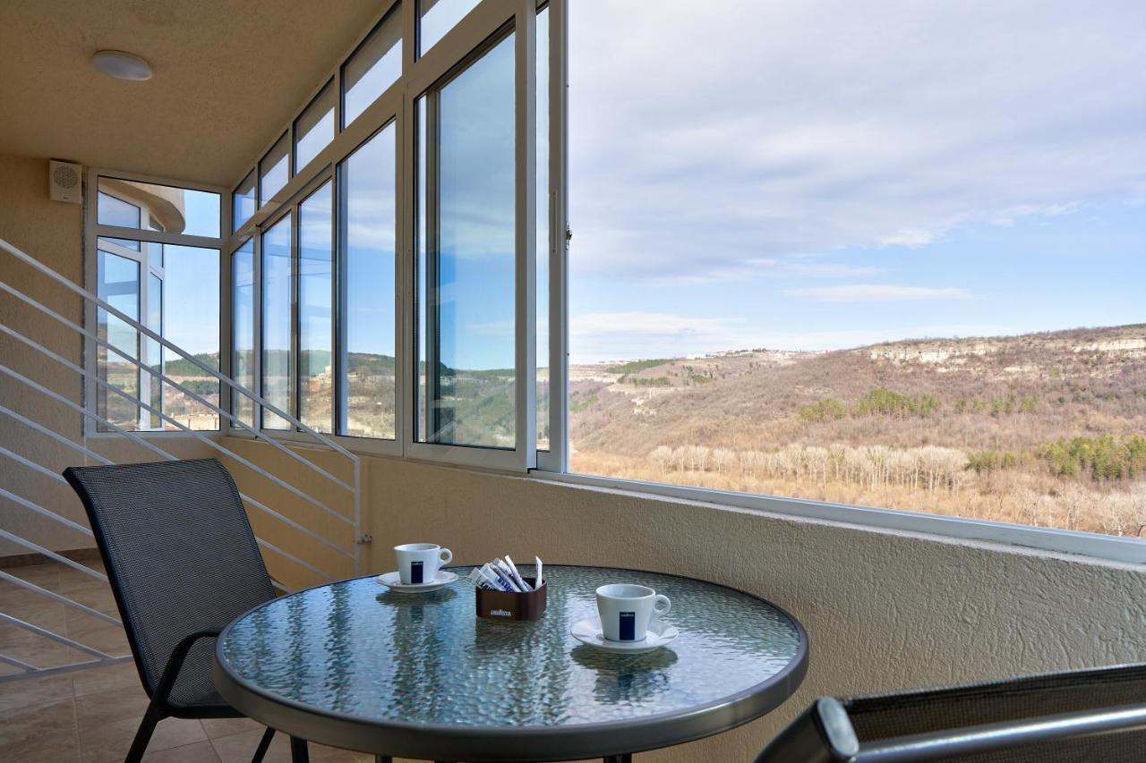 Hotel Kings View à Veliko Tarnovo Extérieur photo
